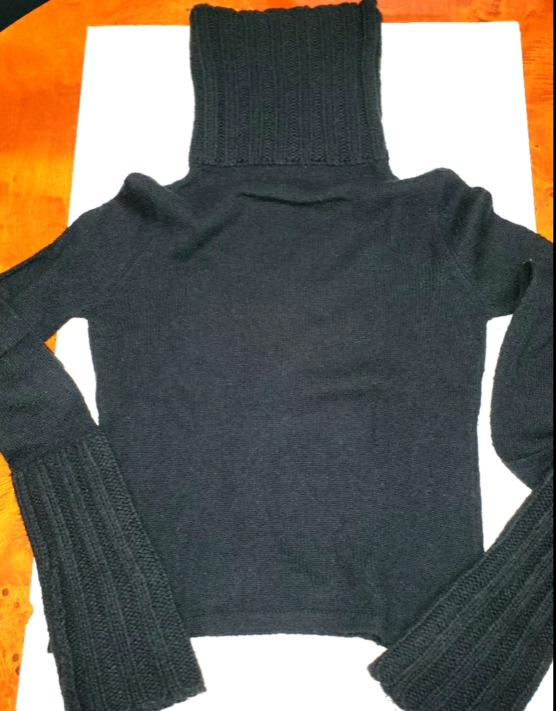 DKNY Turtleneck  sweater